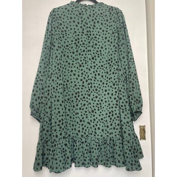 Arula Leopard Print Green Shift Dress Size A/XL Long Sleeve Knee Length V-Neck - Picture 6 of 13